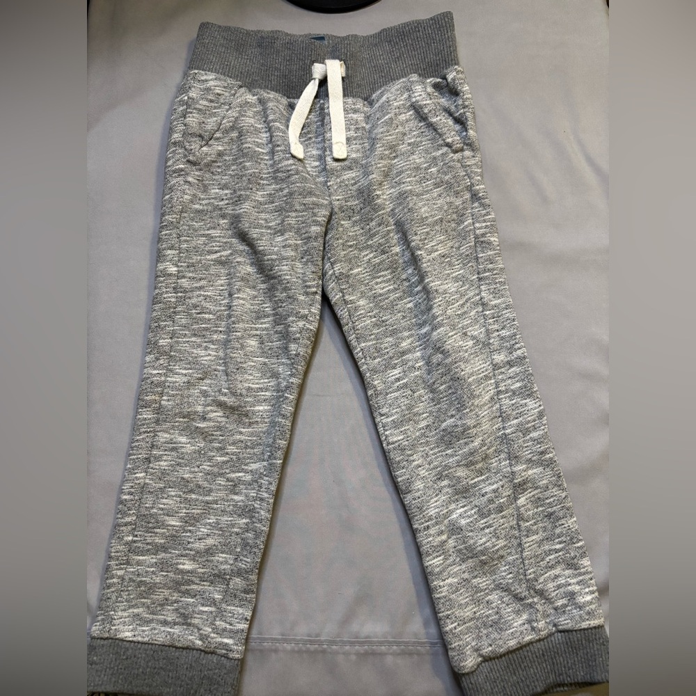 GAP Baby Size 4 Yrs Gray Joggers with Soft Fabric and Elastic Waist